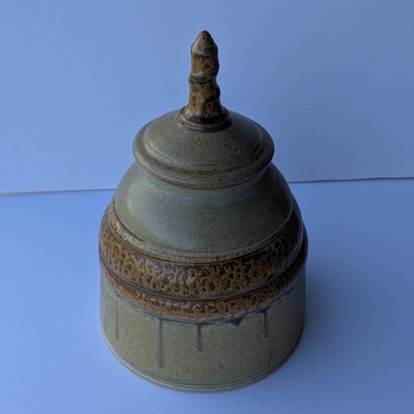 Rare Dotson Honey Bee Hive Jar with Lid - Picture 2 of 15